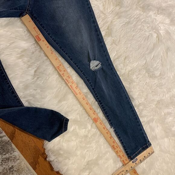 AéRopostale size 6 high rise distressed skinny denim jeans - Picture 8 of 8
